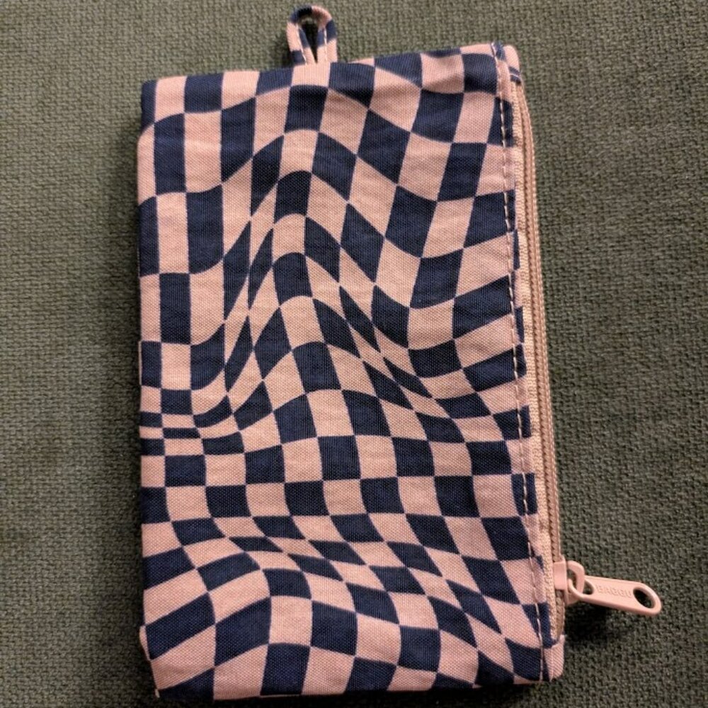 BAGGU Small Trippy Checker Go Pouch